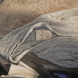 Hollister sweater